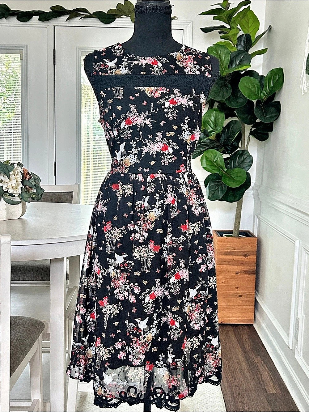 Everleigh Floral Maxi Dress in Black & Pink